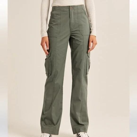Abercrombie & Fitch Relaxed Cargo Green Pants Size 25/0
